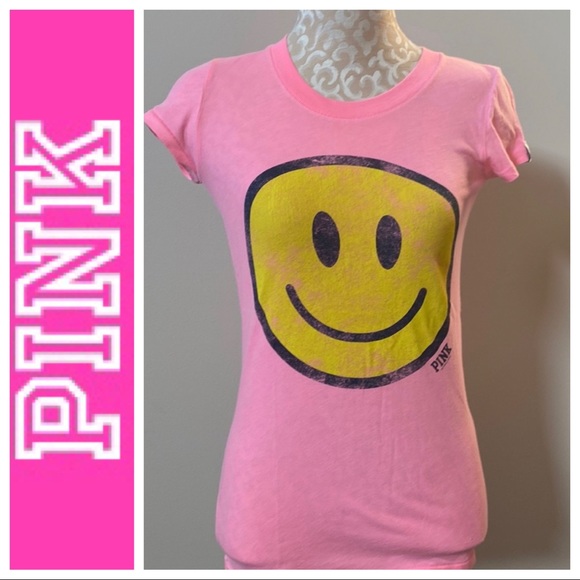 PINK Victoria’s Secret Smiley Face Tee - Picture 1 of 12